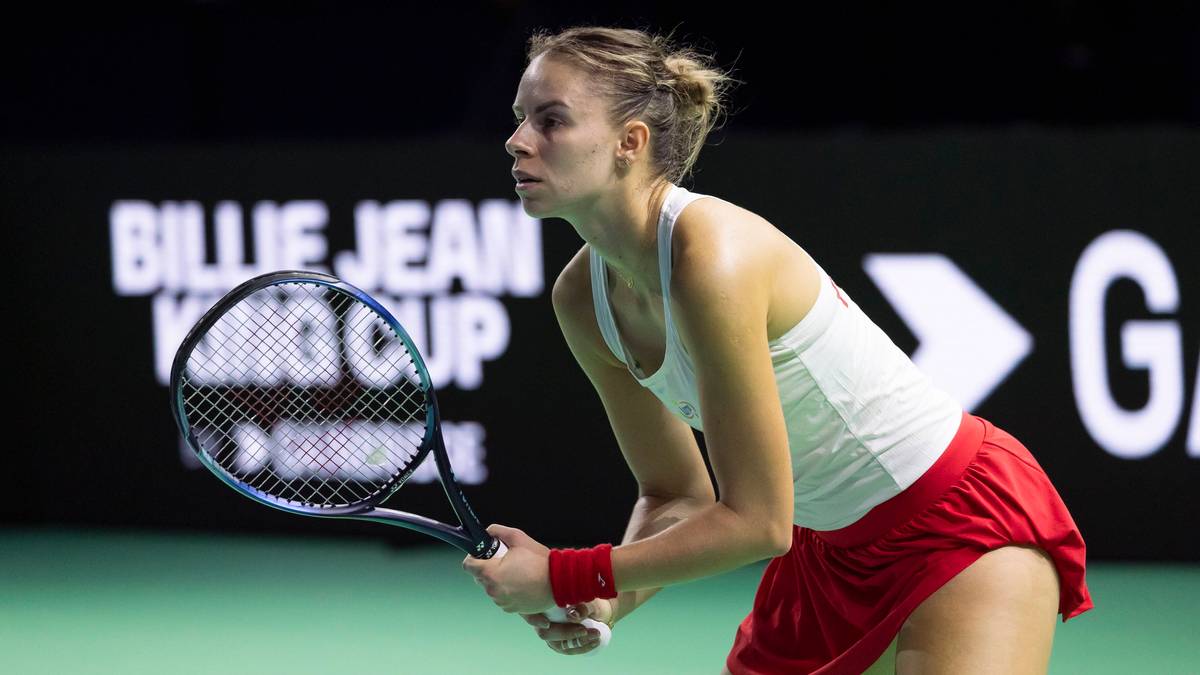 Billie Jean King Cup: Magda Linette - Lucia Bronzetti. Relacja na żywo