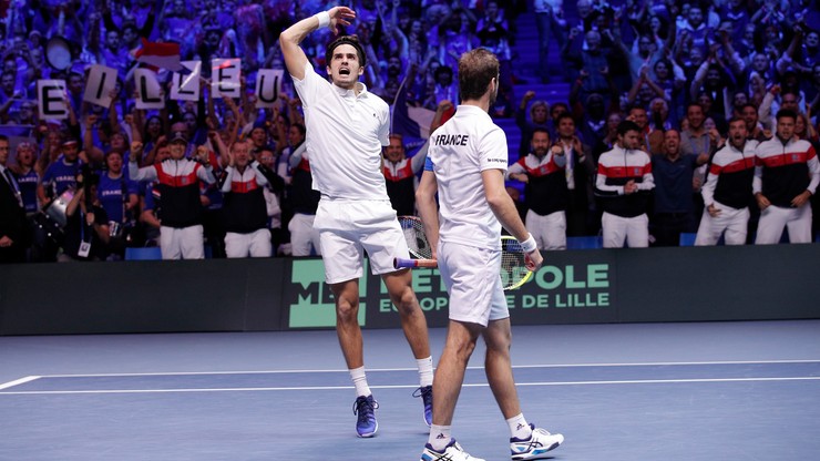 Puchar Davisa: Francuzi lepsi w deblu, prowadzą w finale