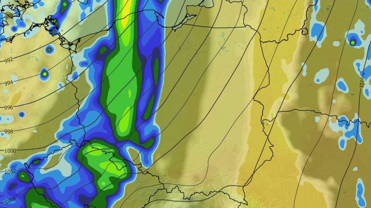Pod koniec tygodnia do Polski dotrze kolejny front atmosferyczny z silniejszymi opadami deszczu