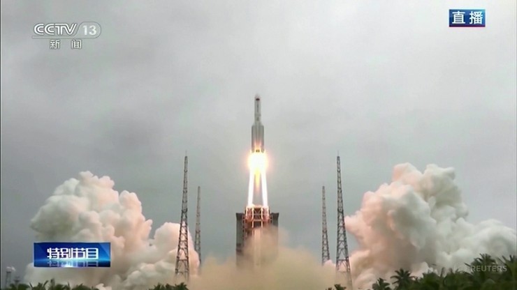 Fragmenty rakiety spadły na Ziemię. NASA piętnuje Chiny