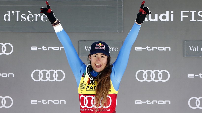 Alpejski PŚ: Sofia Goggia wygrała zjazd w Val d'Isere i została liderką