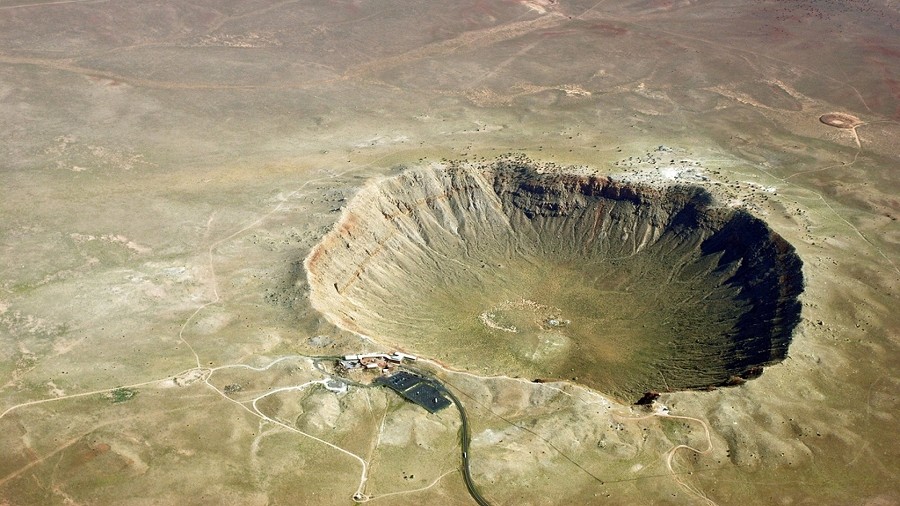 Krater Barringera w Arizonie z lotu ptaka. Fot. Max Pixel.