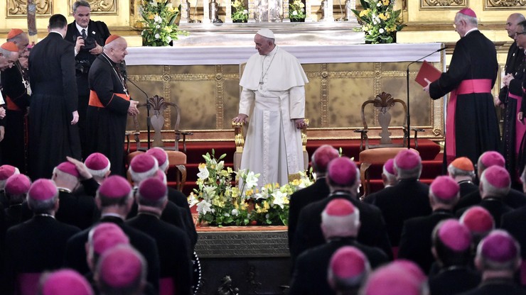 Franciszek na "zamkniętym" spotkaniu z biskupami mówił o "działalności charytatywnej kościoła"