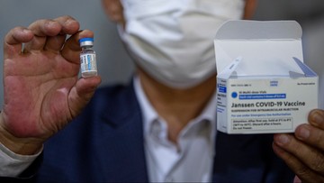 Dwie firmy modyfikują swoje szczepionki. "Poważne przypadki"