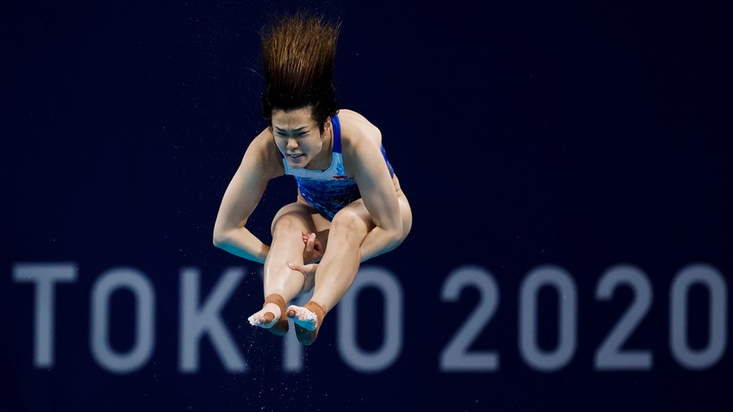 Tokio 2020: Chinki na podium rywalizacji w skokach z trampoliny trzymetrowej