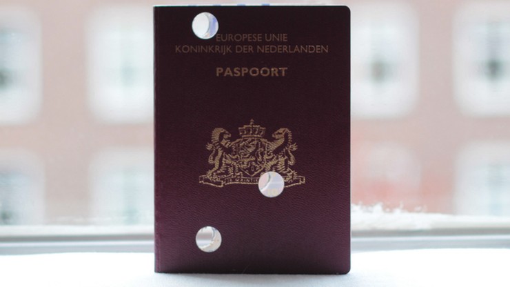 Holandia:  w ciągu 2 lat anulowano paszporty 300 domniemanych dżihadystów