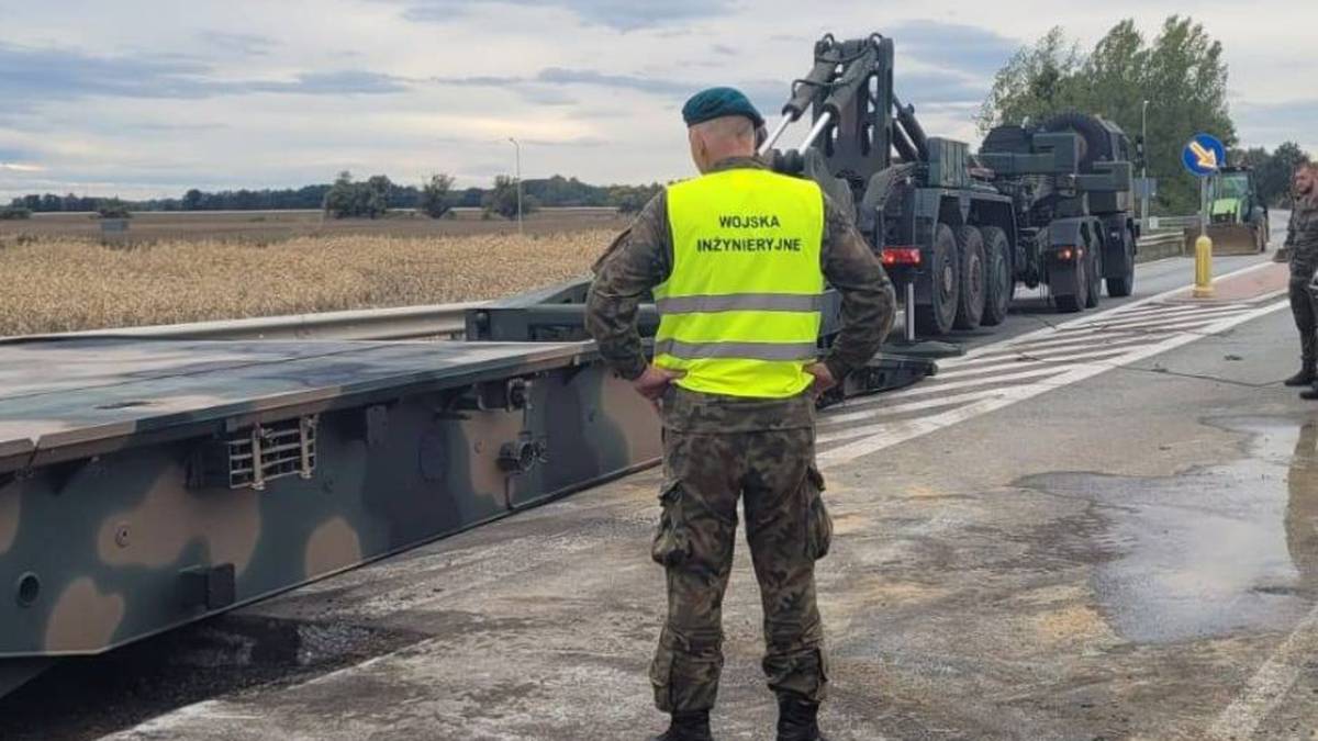 Dodatkowa grupa wojska na Podkarpaciu. "W związku ze spodziewanym pogorszeniem warunków"