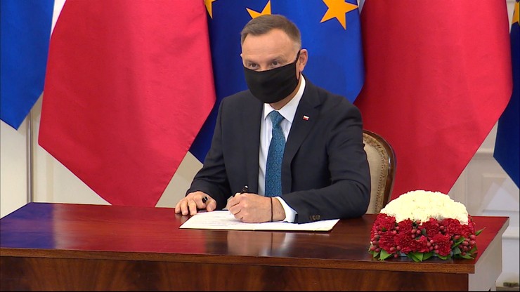Prezydent Andrzej Duda uroczyście ratyfikował decyzję ws. Funduszu Odbudowy