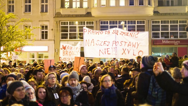 Zdecydowana większość głosujących poparła strajk nauczycieli. Wyniki sondy polsatnews.pl