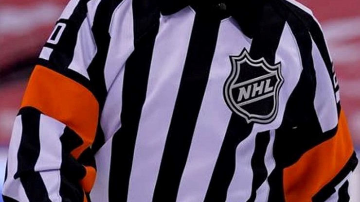NHL: Dożywotnia dyskwalifikacja sędziego. Kamery były bezlitosne