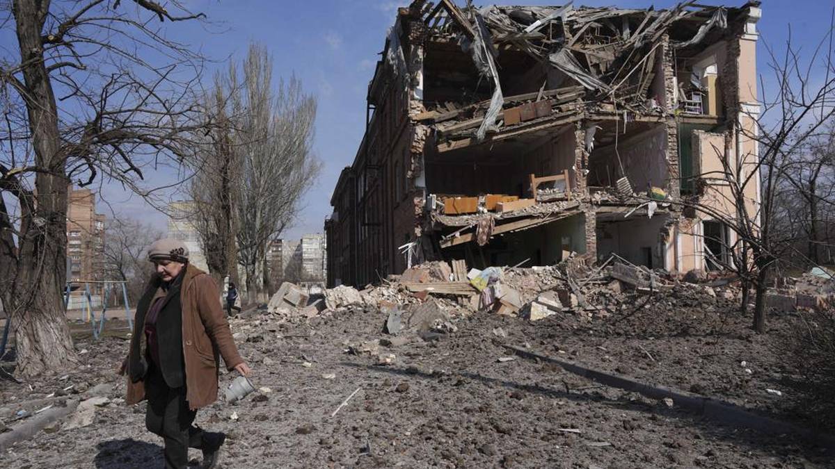 Rosjanie sprzedają zbombardowane mieszkania w Mariupolu. Opuścili je Ukraińcy