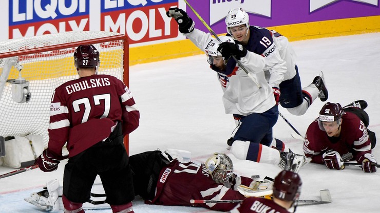 MŚ w hokeju: USA - Łotwa 5:3