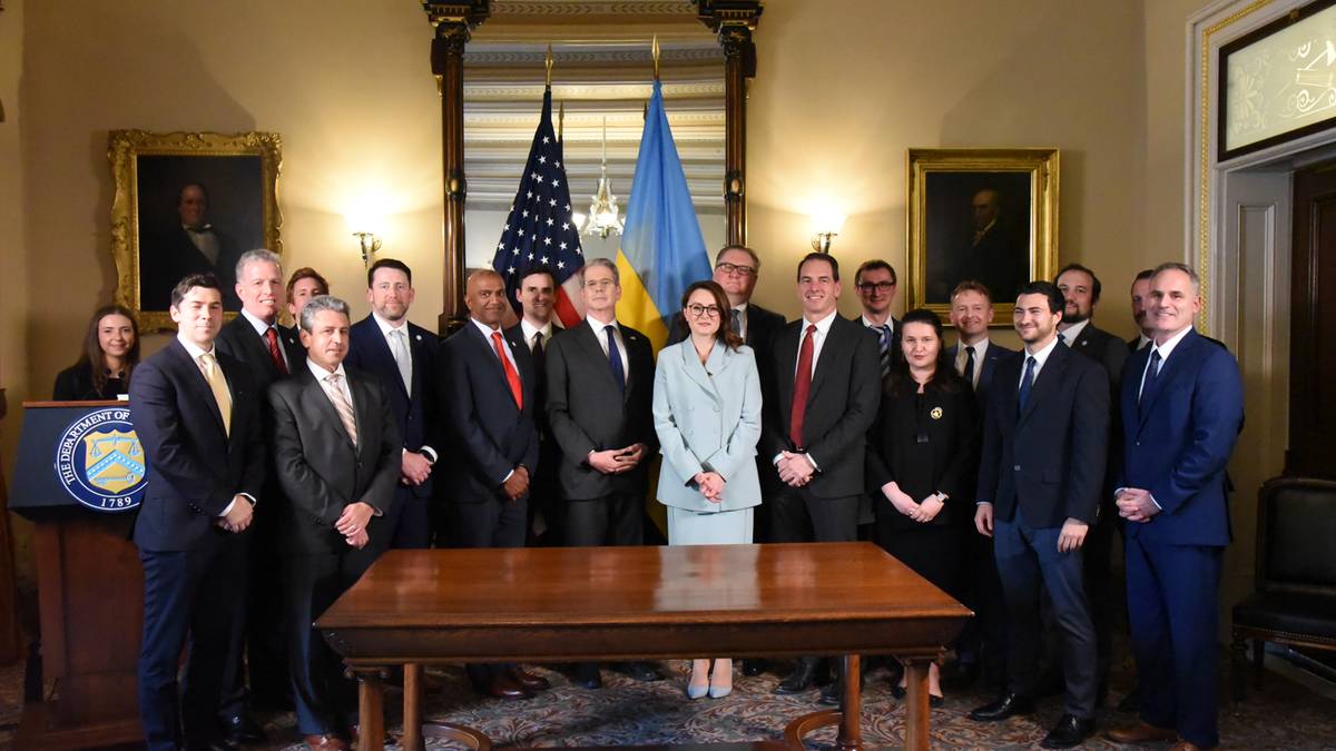 Ukraina podpisała umowę z USA. Chodzi o surowce