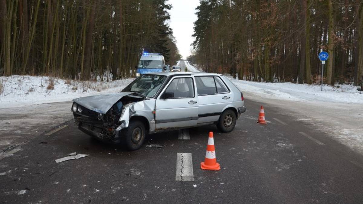 Zbeniny. Kierowcę zbadali po wypadku. W alkomacie zabrakło skali