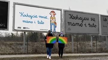 "Kochajcie mnie, mamo i tato". Bilboardy wsparcia dla nastolatków LGBT
