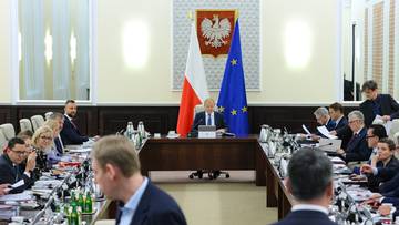 Polacy ocenili rząd Donalda Tuska. "Czerwona kartka"