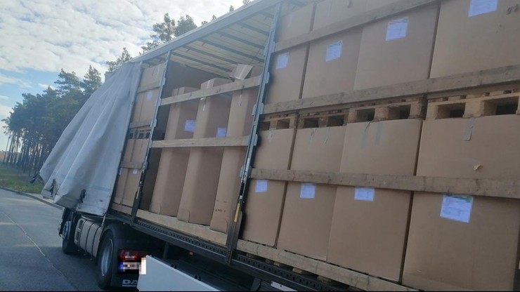 Kujawsko-pomorskie: zatrzymano ciężarówkę z 26 tonami nielegalnych odpadów