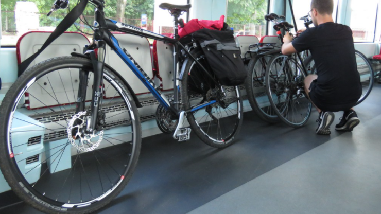 Obowiązkowe miejsca na rowery w pociągach. Rada UE przyjęła nowe przepisy