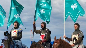 Władze obawiają się wzrostu zachorowań na Covid19. Z pomocą przyszli... rycerze