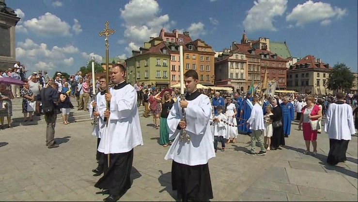 Centralne obchody Bożego Ciała. Orszak na ulicach Warszawy