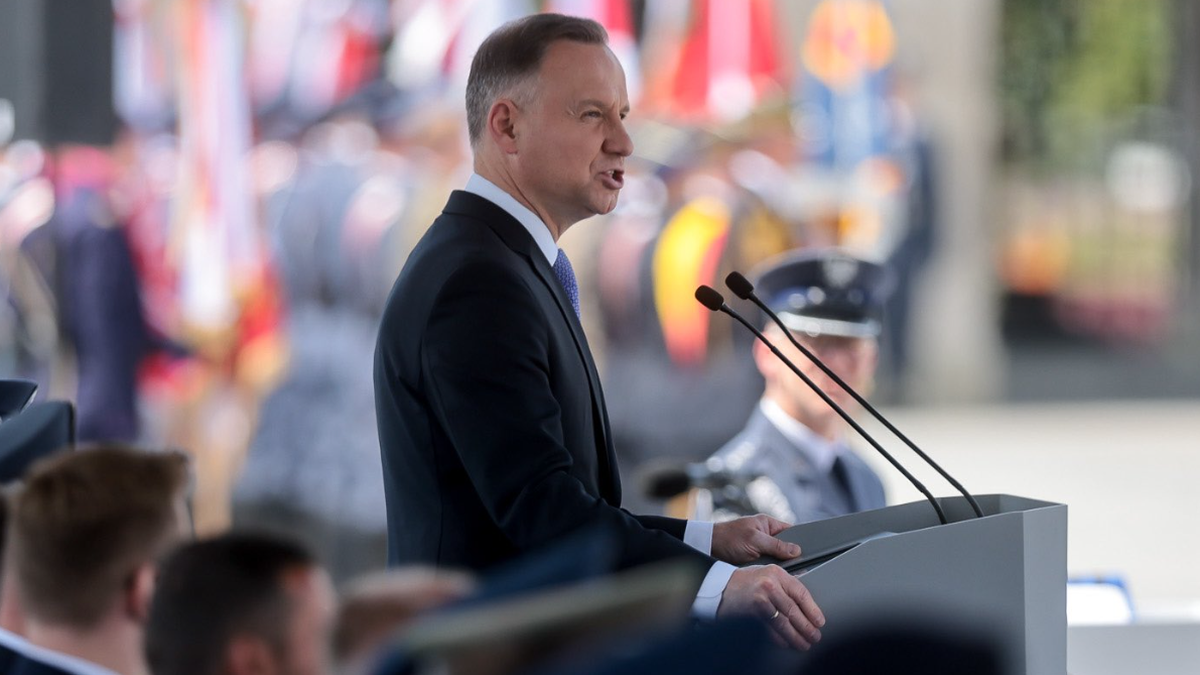 Andrzej Duda tłumaczy ustawę kompetencyjną: Tusk zlekceważył Komorowskiego