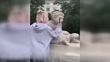 Zniszczyła młotkiem zabytkową rzeźbę w warszawskim parku. Sąd wydał wyrok