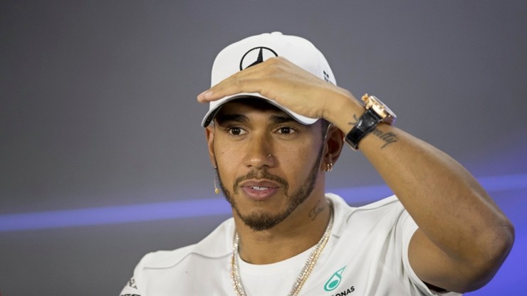 "Jest lepszy od 3/4 zawodników, którzy obecnie jeżdżą w F1". Hamilton chciałby powrotu na tor Roberta Kubicy