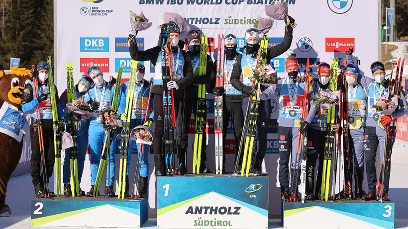 PŚ w biathlonie: Triumf Norwegów w sztafecie. Polacy zostali zdublowani
