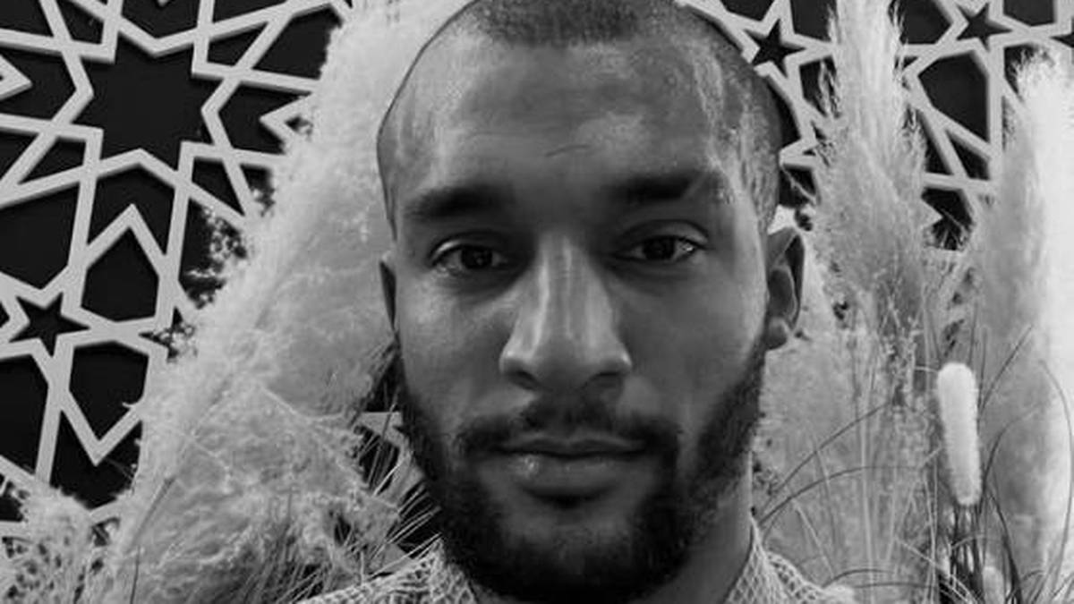 Portret mężczyzny, byłego piłkarza juniorskich reprezentacji Rosji.