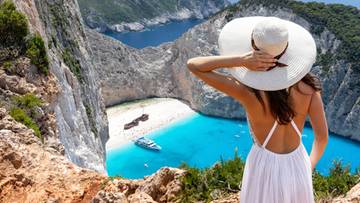 Popularna grecka plaża zamknięta do końca października