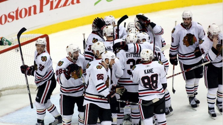 NHL: Pięć bramek Chicago Blackhawks w ostatniej tercji