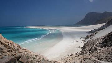 Wyjechali na wakacje mimo ostrzeżeń. MSZ podało nowe informacje o Polakach