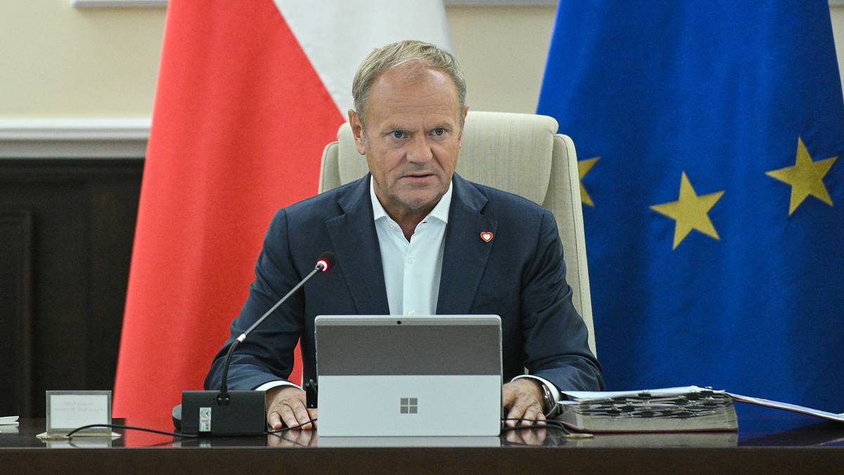 "Wyjaśnienia i deklarację Hołowni potraktowałem poważnie". Tusk po spotkaniu liderów koalicji