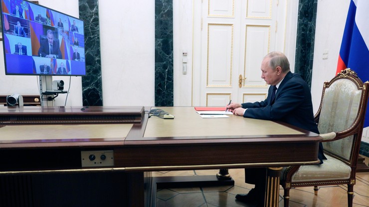 Wojna w Ukrainie. Rozmowa Emmanuela Macrona i Olafa Scholza z Władimirem Putinem