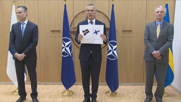 USA. Szef tureckiego MSZ: pozostajemy przy wecie w sprawie rozszerzenia NATO o Finlandię i Szwecję