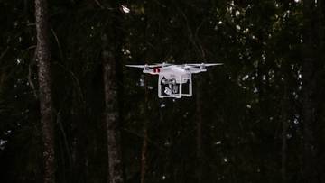 Kraj NATO nauczy cywilów obsługi dronów. "Wkład w obronę kraju"