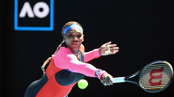 Serena Williams przegrała w półfinale Australian Open. Z płaczem przerwała konferencję