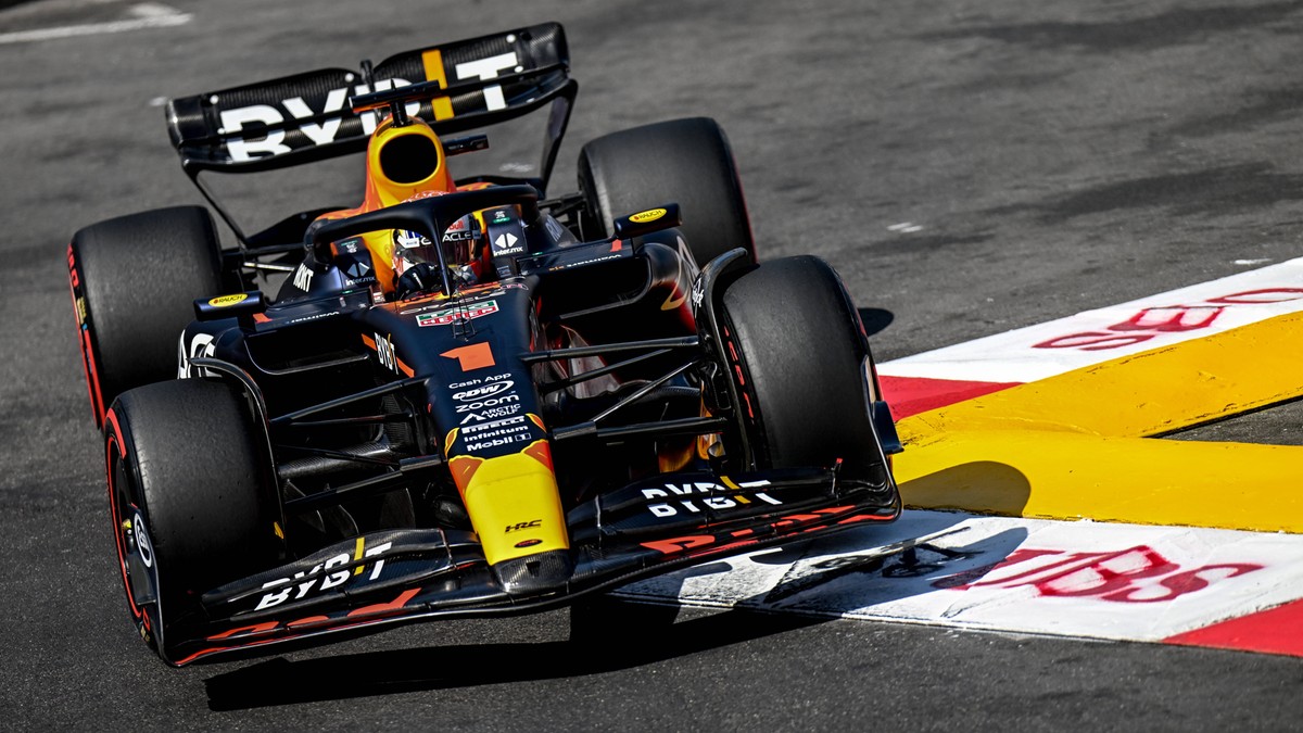 Max Verstappen z pole position w Monte Carlo