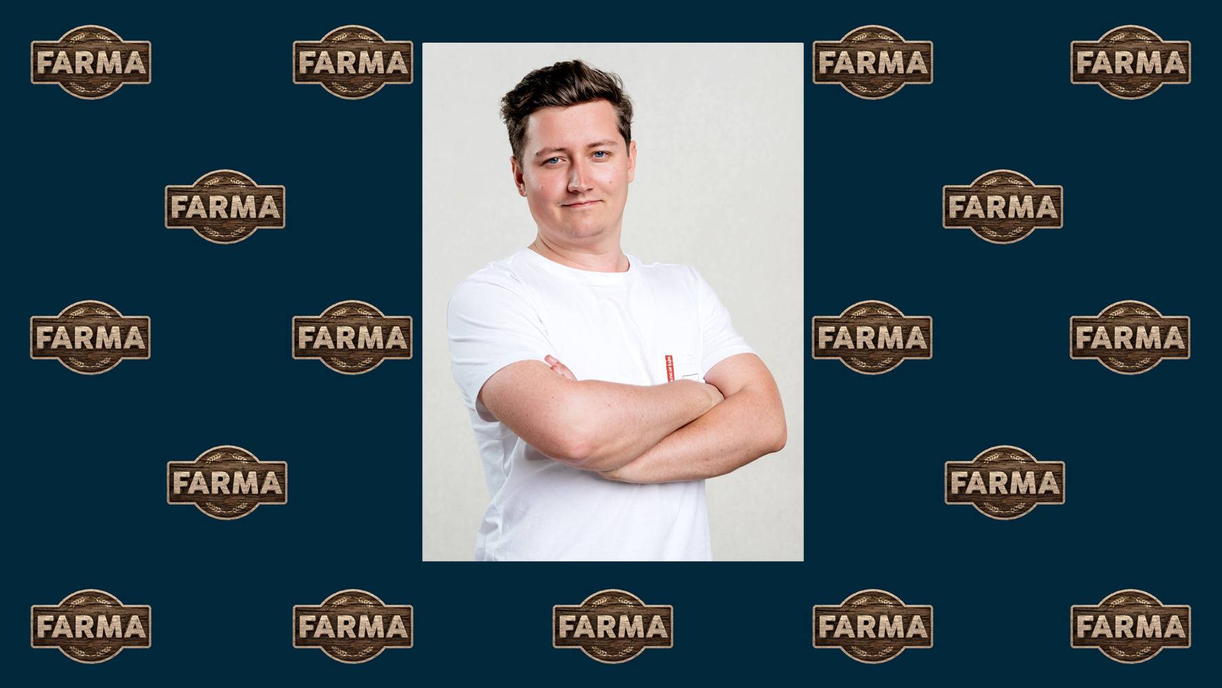 Po włosku. Adrian Sikora i jego metody na program &bdquo;Farma&rdquo;