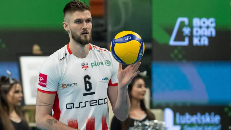 5. Karol Kłos (Asseco Resovia Rzeszów) - rozpocznie 17. sezon w karierze w najwyższej klasie rozgrywkowej w Polsce (2008 -)