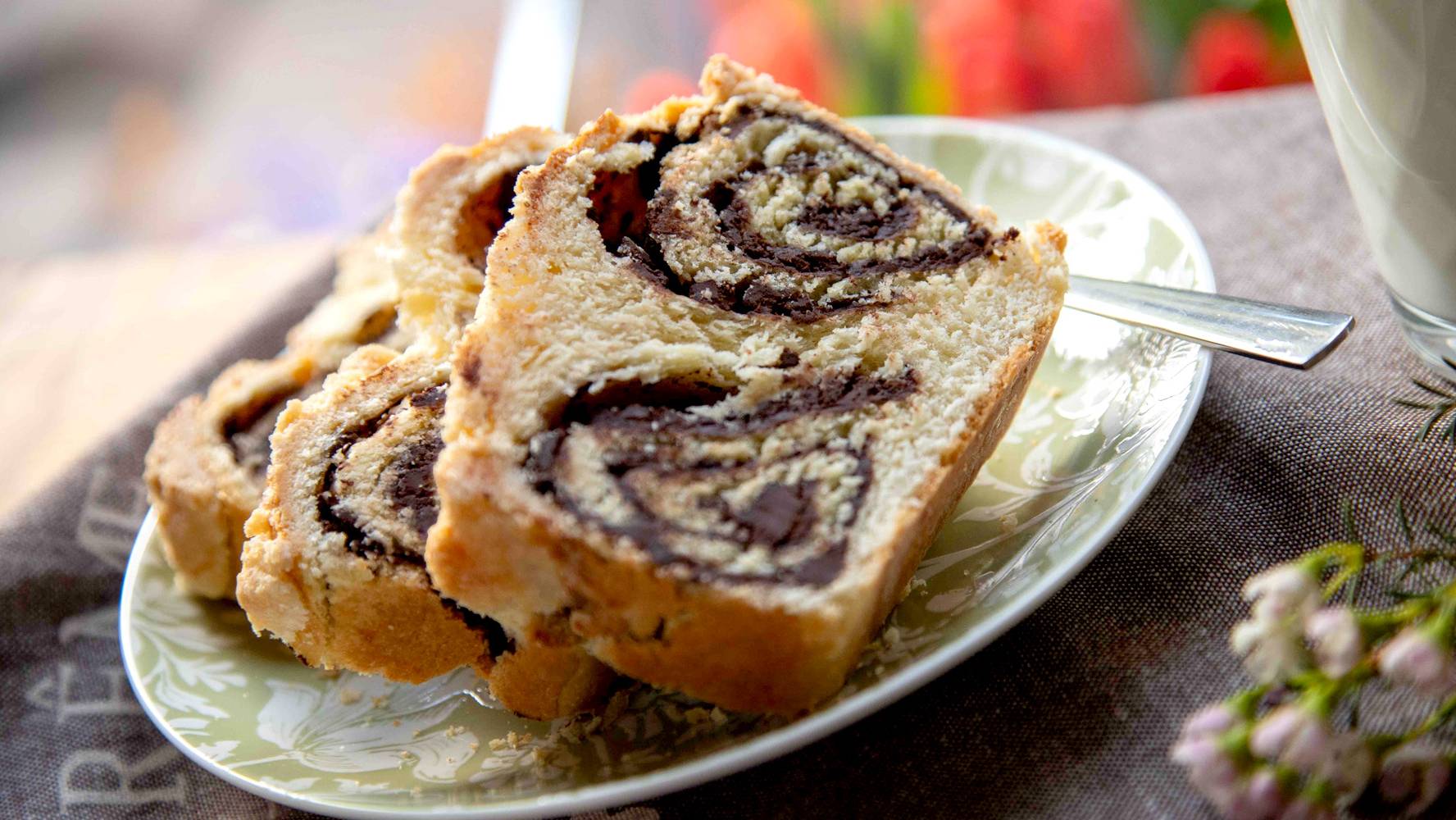 Ciasto drożdżowe z czekoladą. Sprawdzi się na Wielkanoc - Polsat.pl