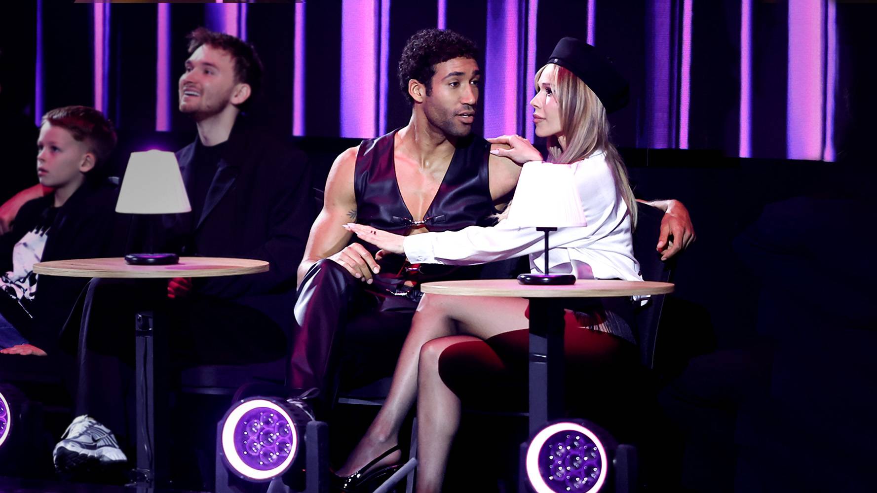 Doda flirtuje na planie. Czuły gest wobec Gamou Falla