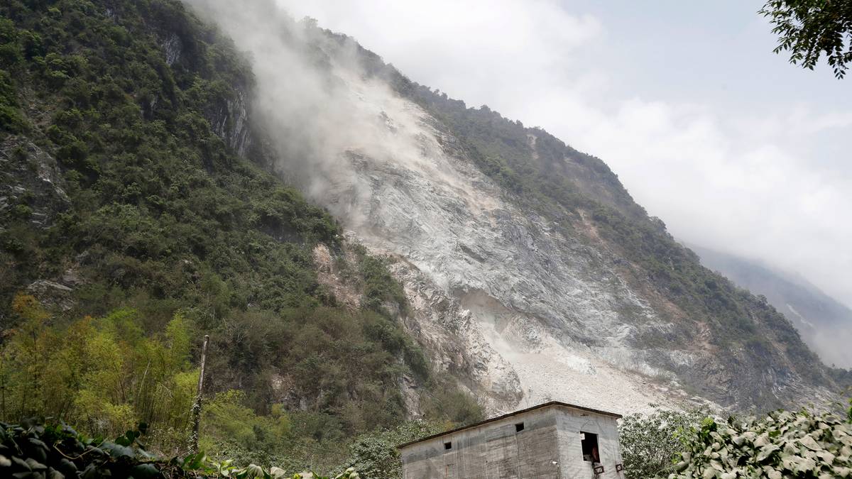 "Skały spadały jak kule". Relacja ocalałego z trzęsienia ziemi na Tajwanie