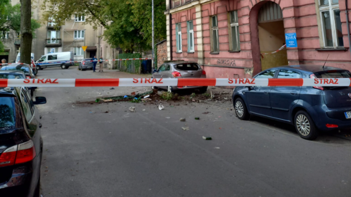 Sosnowiec. Balkon oderwał się od budynku. Nie żyje kobieta