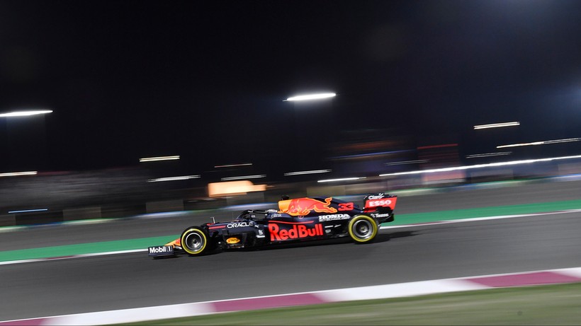 GP Kataru: Max Verstappen i Valtteri Bottas najszybsi na piątkowych treningach