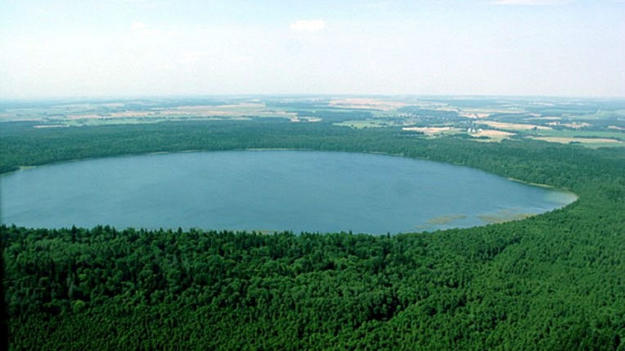 Jezioro Świteź na Białorusi. Fot. Wikipedia.