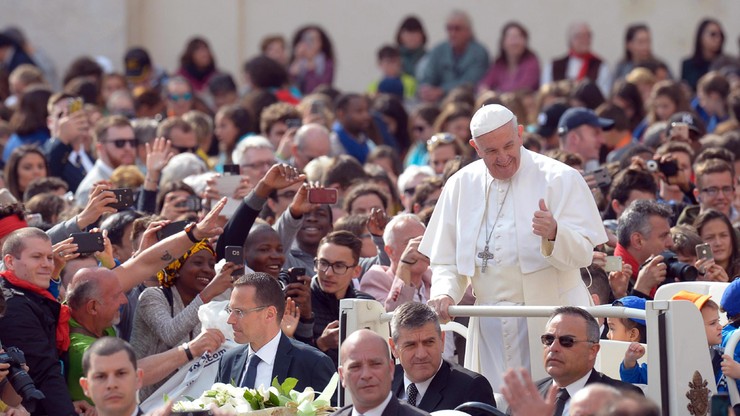 Papież do Akcji Katolickiej: nie bądźcie bardziej papiescy od papieża