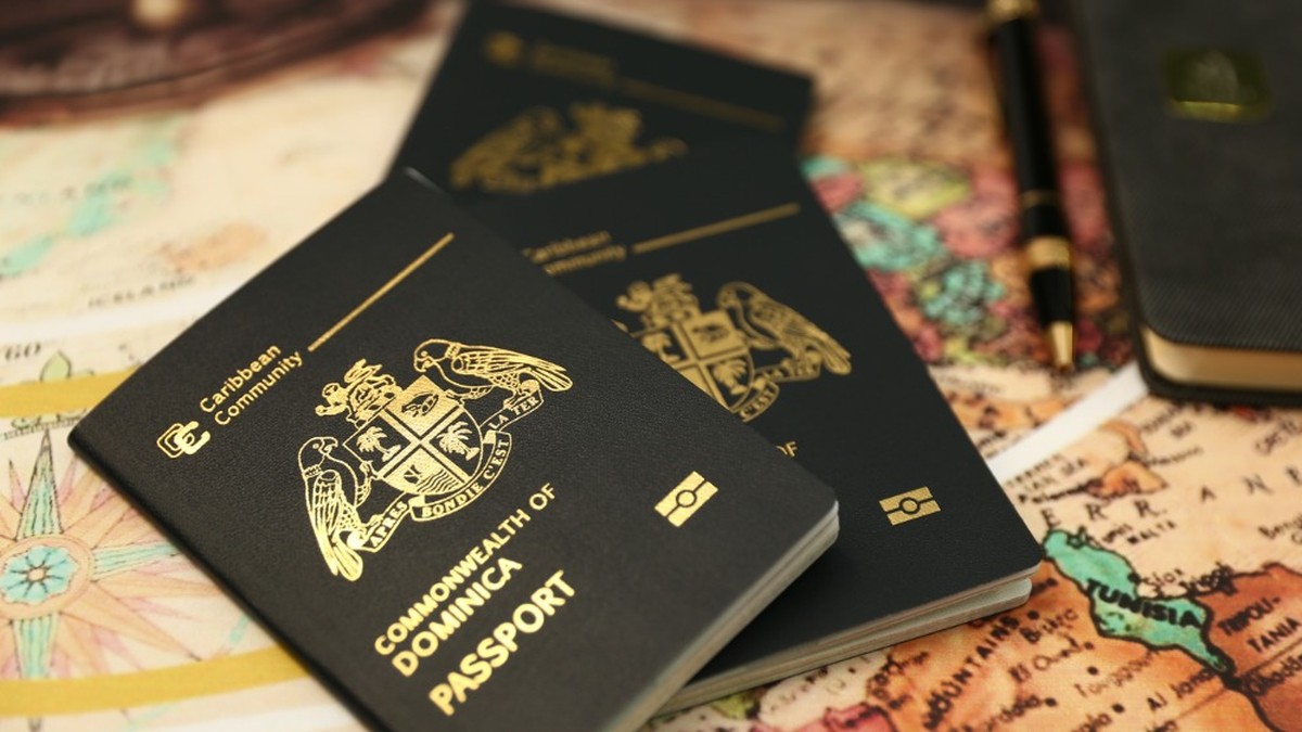 Handel obywatelstwem. Państwa karaibskie masowo sprzedają paszporty obywatelom Rosji i Iranu