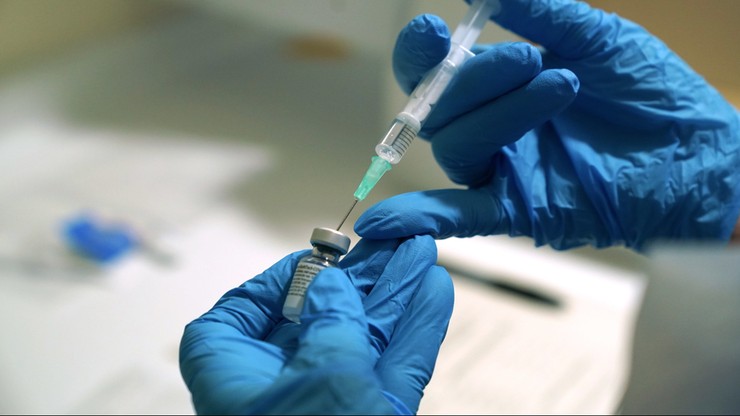 Kto nie powinien przyjmować szczepionki na koronawirusa? Nowe wytyczne