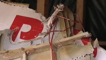 Podkomisja smoleńska: zniszczenia lewego skrzydła Tu-154M noszą ślady wybuchu